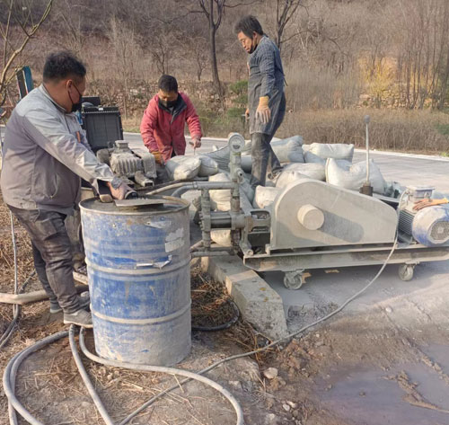 琼山路面下沉注浆